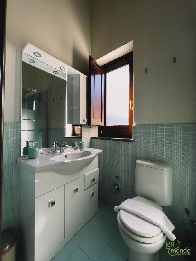 Giro Nel Mondo Apartments Catania Bagian luar foto