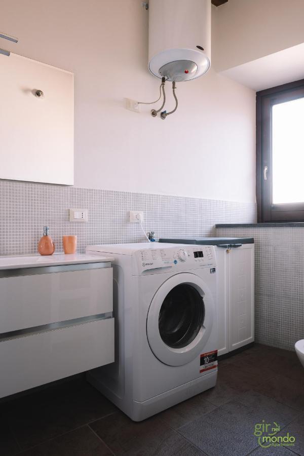 Giro Nel Mondo Apartments Catania Bagian luar foto