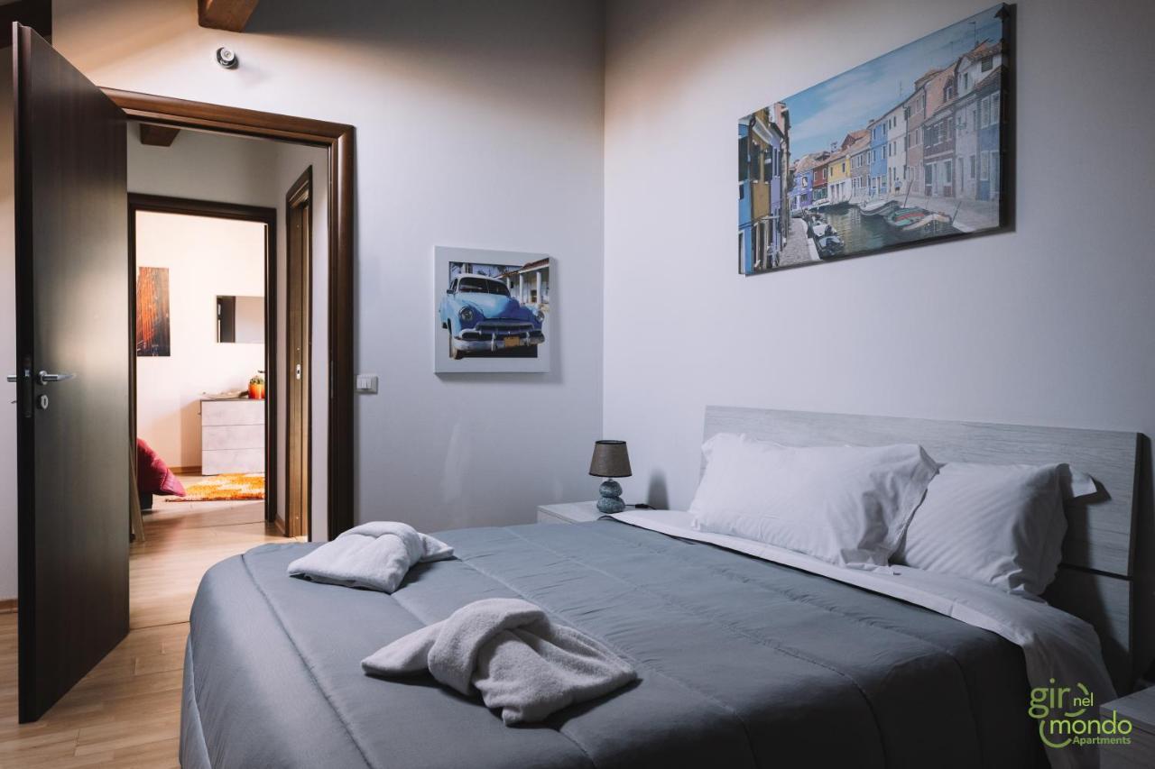 Giro Nel Mondo Apartments Catania Bagian luar foto