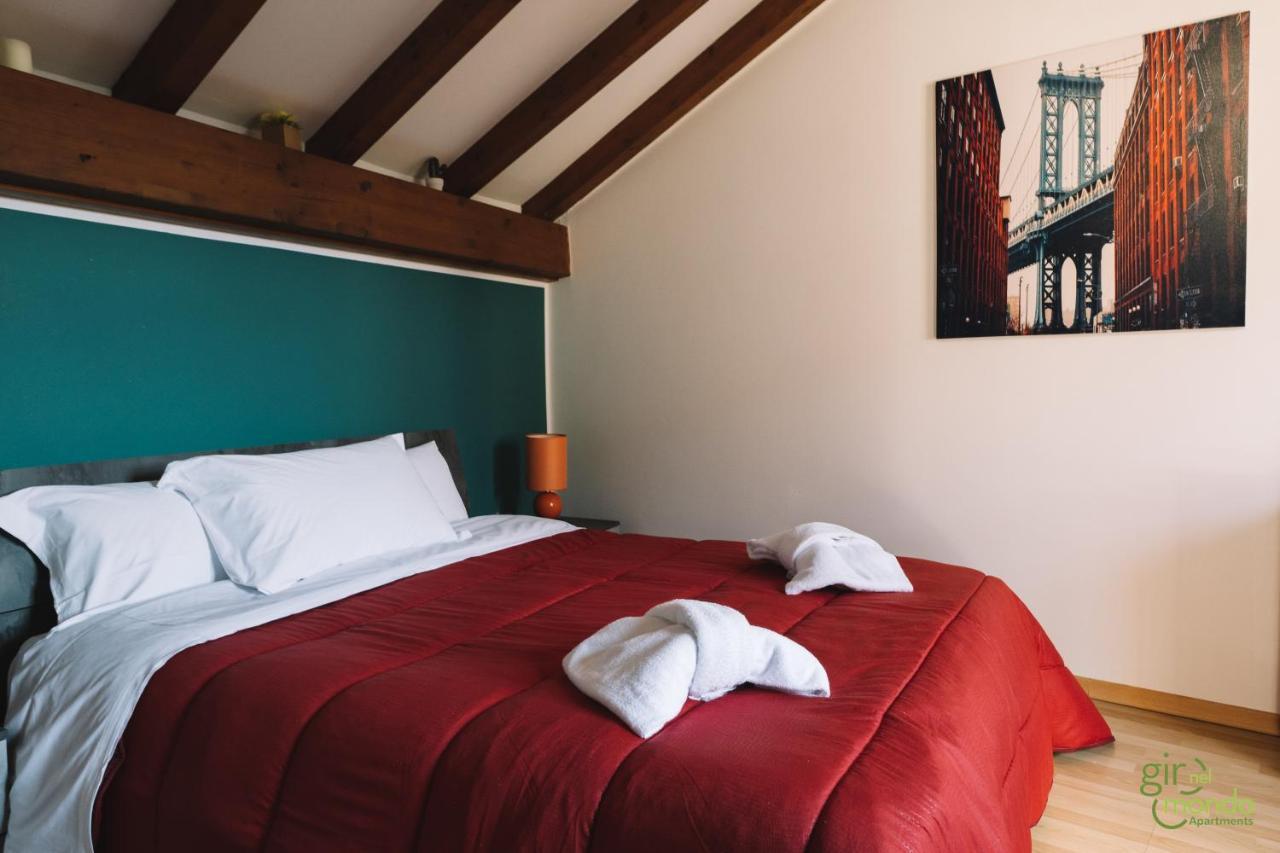 Giro Nel Mondo Apartments Catania Bagian luar foto